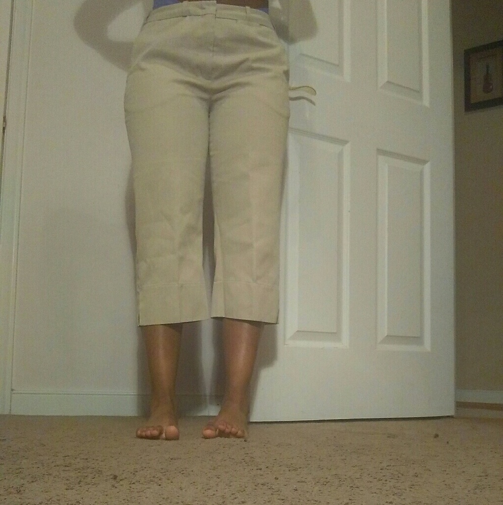 Capris - Picture 2 of 3